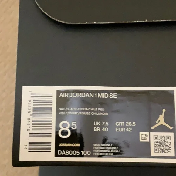 Air Jordan 1 Mid SE Brushstroke Paint Splatter - Picture 8 of 9